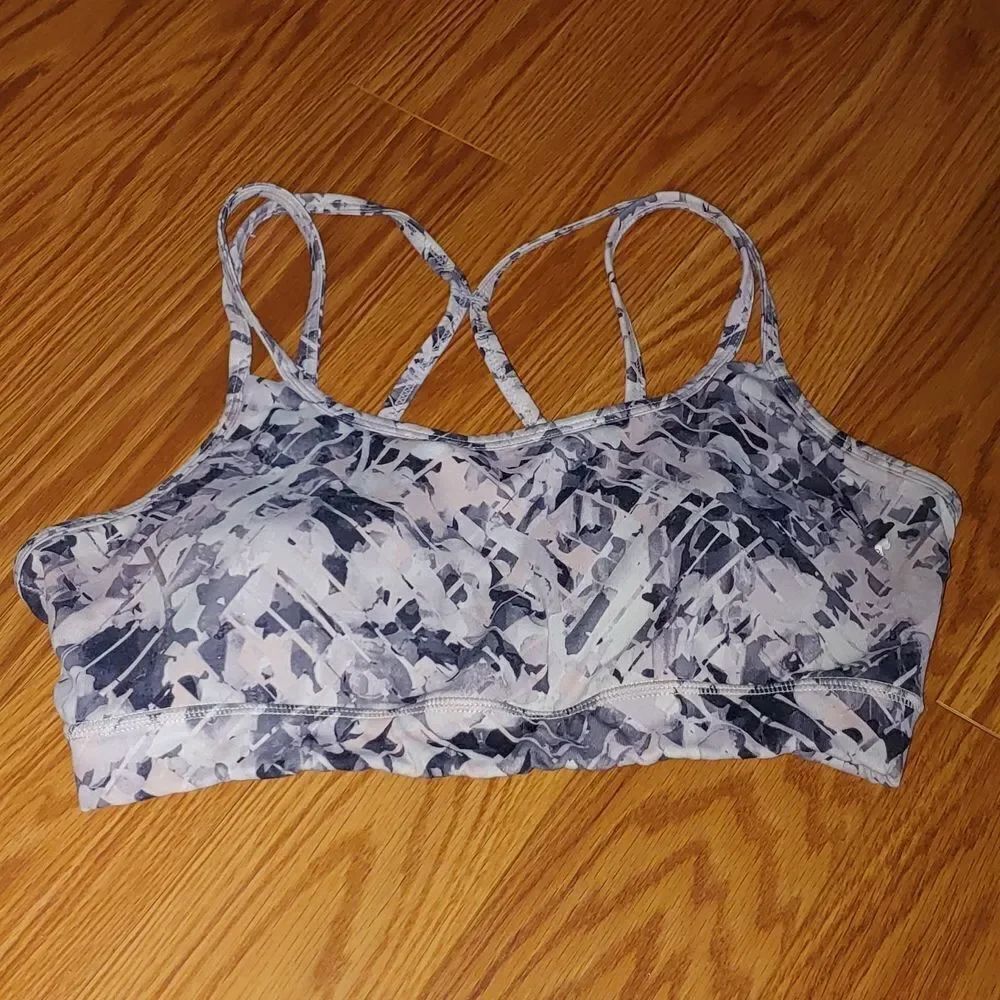 Gaiam  pink black white  sports bra  Sz  M